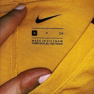 ❤️university of minnesota t-shirt💛